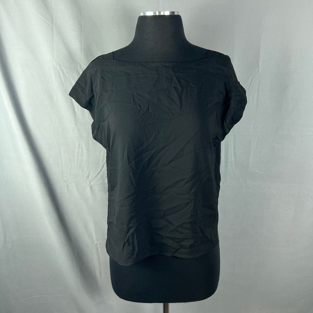 Ann Taylor Blouse Top Womens Small Black Relaxed Fit Curved Hem Short Sleeve